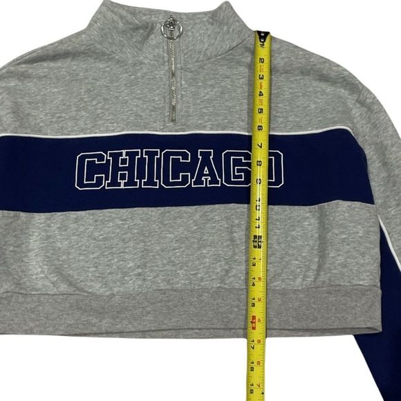 Divided H&M long sleeve sweatshirt size Medium - Picture 5 of 6